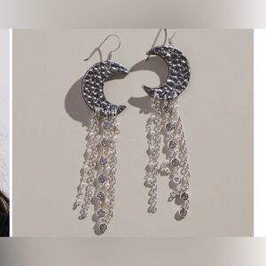 Nickel & Suede Athena hammered silver earrings